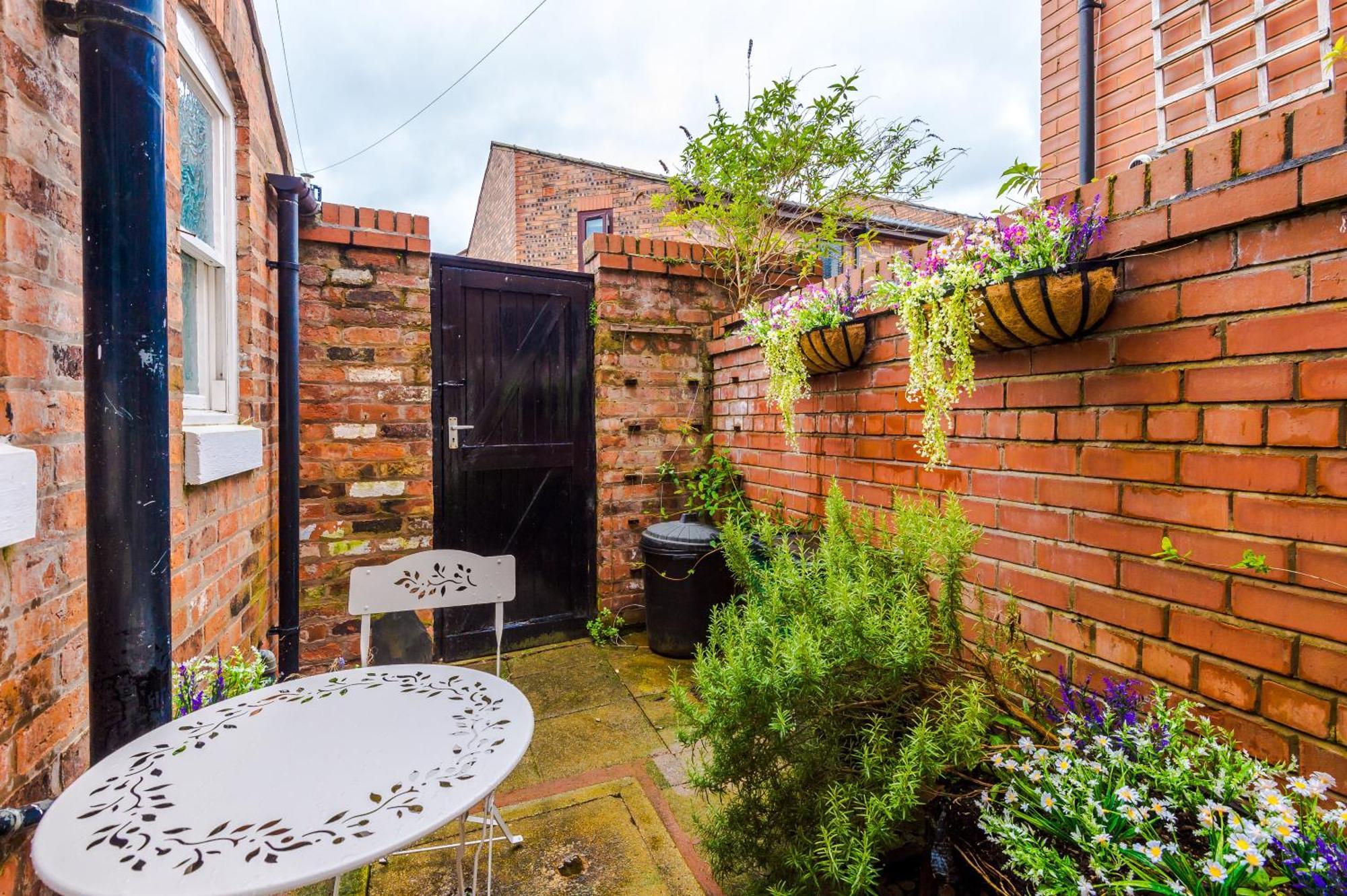 New! Stunning 2-Bed City-Centre Home In Chester By 53 Degrees Property - Ideal For Couples & Groups - Sleeps 6! Zewnętrze zdjęcie
